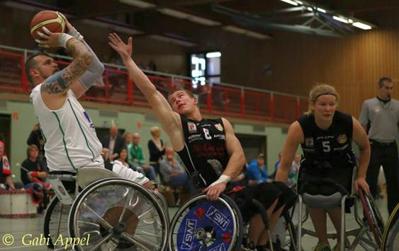 Frankfurt-Spiel-Karlis Podnieks